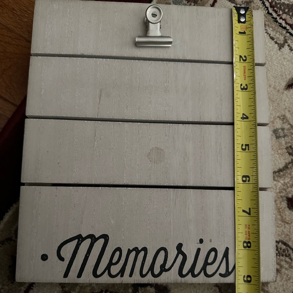 Wood Picture Frame with clip to hold photo - Picture 4 of 4